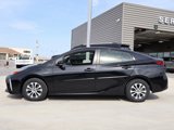 Used 2019 Toyota Prius XLE image 2