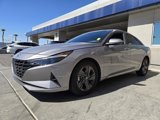 Used 2023 Hyundai Elantra SEL image 2
