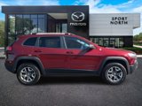 Used 2019 Jeep Cherokee Trailhawk image 2