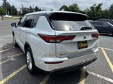 Used 2022 Mitsubishi Outlander ES image 5