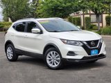 Used 2020 Nissan Rogue Sport SV image 2