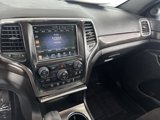 Used 2017 Jeep Grand Cherokee Altitude image 4