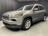 Used 2017 Jeep Cherokee Latitude image 2