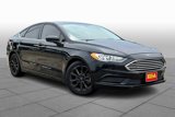Used 2017 Ford Fusion SE w/ Fusion SE Technology Package image 2