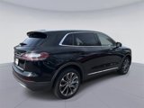 Used 2022 Lincoln Nautilus Reserve image 3