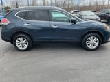 Used 2016 Nissan Rogue SV w/ SV Premium Package image 4
