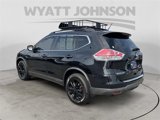 Used 2016 Nissan Rogue SV image 3