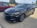 Used 2019 Kia Optima S image 2