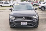 Used 2022 Volkswagen Tiguan SE image 2
