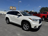 Used 2015 Toyota Highlander LE image 3