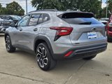 New 2025 Chevrolet Trax RS image 3