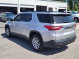 Used 2021 Chevrolet Traverse LT image 3