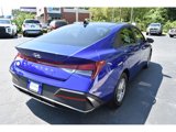 New 2025 Hyundai Elantra SE image 5