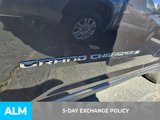 Used 2023 Jeep Grand Cherokee L Laredo image 4