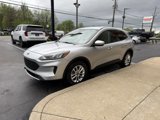 Used 2020 Ford Escape SE image 3