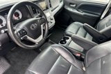 Used 2017 Toyota Sienna SE image 5