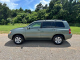 Used 2005 Toyota Highlander 2WD w/ 3rd Row image 3