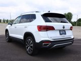 Certified 2024 Volkswagen Taos SE image 3