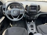 Used 2021 Jeep Cherokee Latitude image 4