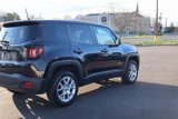 Used 2023 Jeep Renegade Latitude image 3