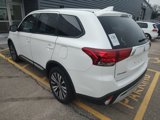 Used 2020 Mitsubishi Outlander SE image 3
