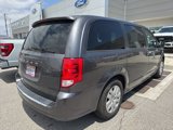 Used 2018 Dodge Grand Caravan SE w/ UConnect Hands-Free Group image 3