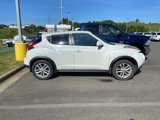 Used 2013 Nissan Juke SL w/ Interior Illumination Pkg image 5