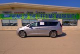 Used 2021 Chrysler Pacifica Touring-L image 3