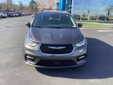 Used 2021 Chrysler Pacifica Touring-L image 4
