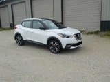 Used 2019 Nissan Kicks SR image 4