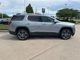 Used 2023 GMC Acadia SLT w/ Preferred Package image 3