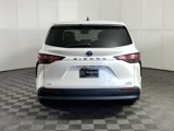 Used 2021 Toyota Sienna XLE image 6