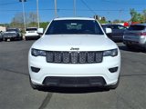 Used 2017 Jeep Grand Cherokee Altitude image 2