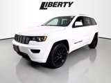 Used 2018 Jeep Grand Cherokee Altitude image 3