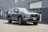 Used 2023 Nissan Rogue SV image 2