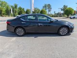 Used 2023 Nissan Altima 2.5 SV image 2