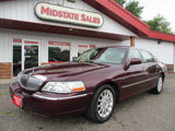 Used 2006 Lincoln Town Car Signature image 2
