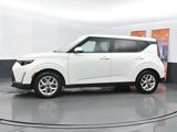 Used 2023 Kia Soul LX w/ Option Group 015 image 5