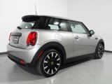 Used 2024 MINI Cooper SE w/ Signature Upholstery Package image 6
