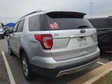 Used 2016 Ford Explorer XLT image 3