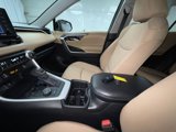 Used 2022 Toyota RAV4 XLE image 2