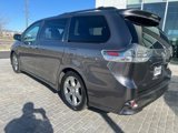 Used 2014 Toyota Sienna SE image 3
