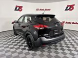 Used 2019 Nissan Kicks SR image 4