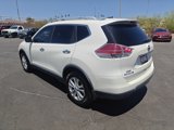 Used 2016 Nissan Rogue SV image 2