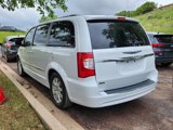 Used 2015 Chrysler Town & Country Touring image 5