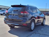 Used 2017 Nissan Rogue SV image 5