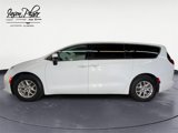 Used 2022 Chrysler Voyager LX image 6