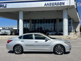 Used 2017 Nissan Altima 2.5 SV image 2
