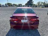 Used 2018 Toyota Camry SE image 2
