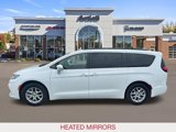 Used 2022 Chrysler Pacifica Touring-L image 5